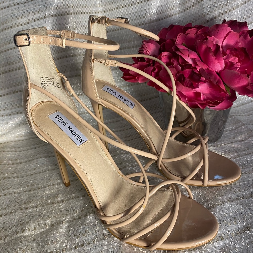 Steve Madden women’s satire strappy sandal